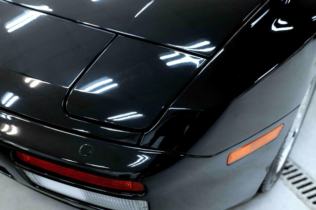 Porsche-944-1991-Coupe-11