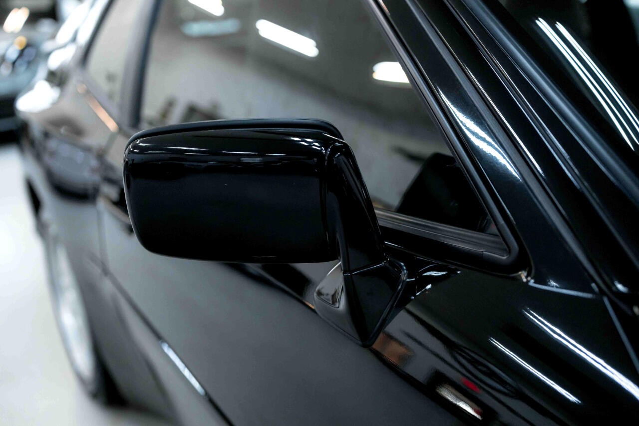 Porsche-944-1991-Coupe-23