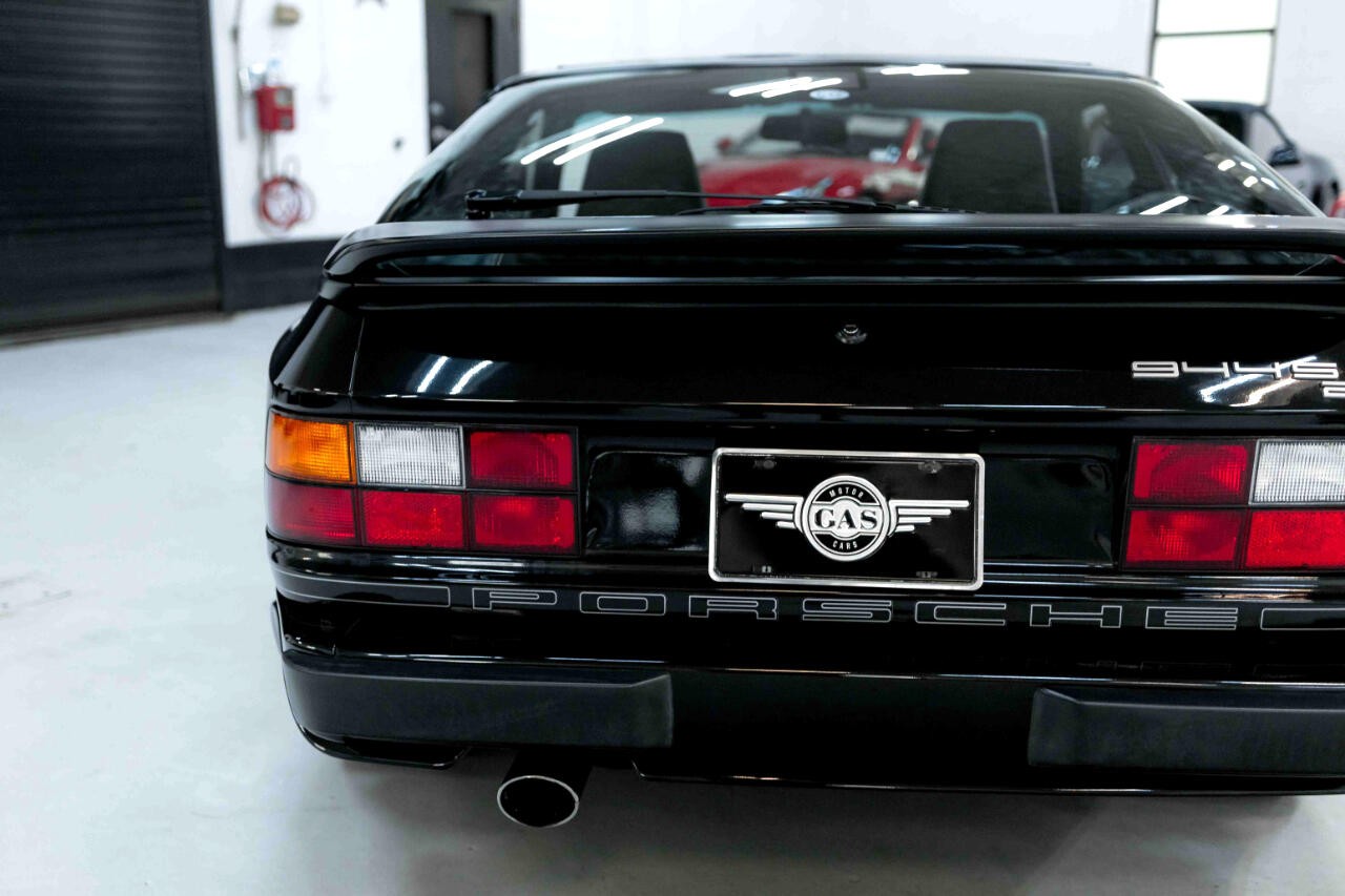 Porsche-944-1991-Coupe-30