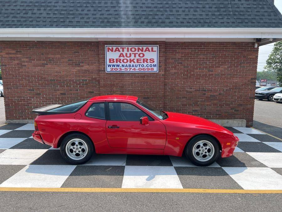Porsche-944-euro-1985-red-1