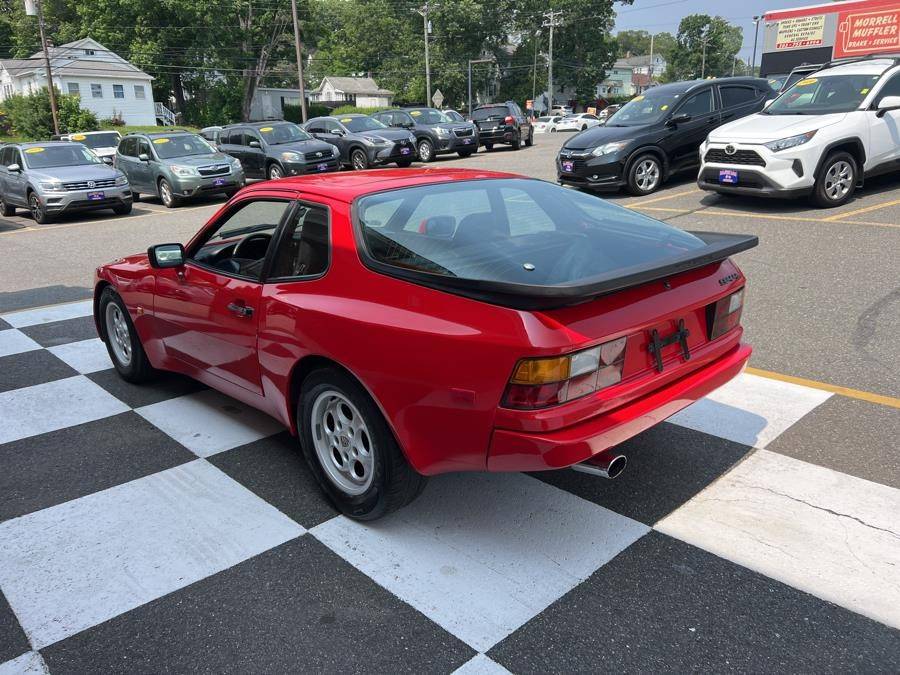 Porsche-944-euro-1985-red-4