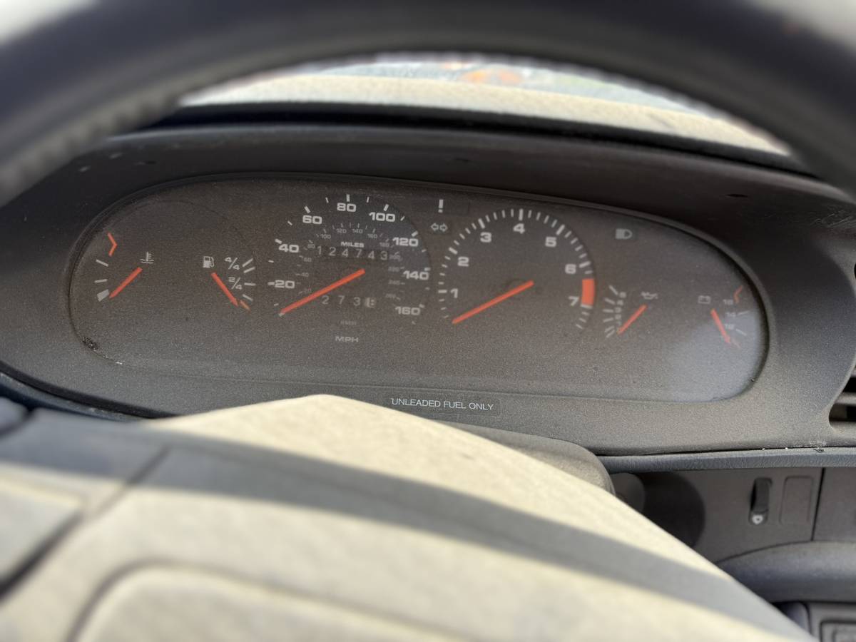 Porsche-944-s-2-1990-white-11