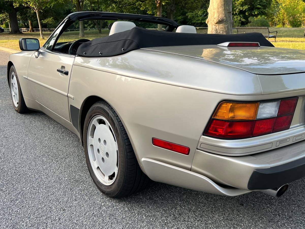 Porsche-944-s2-1990-8