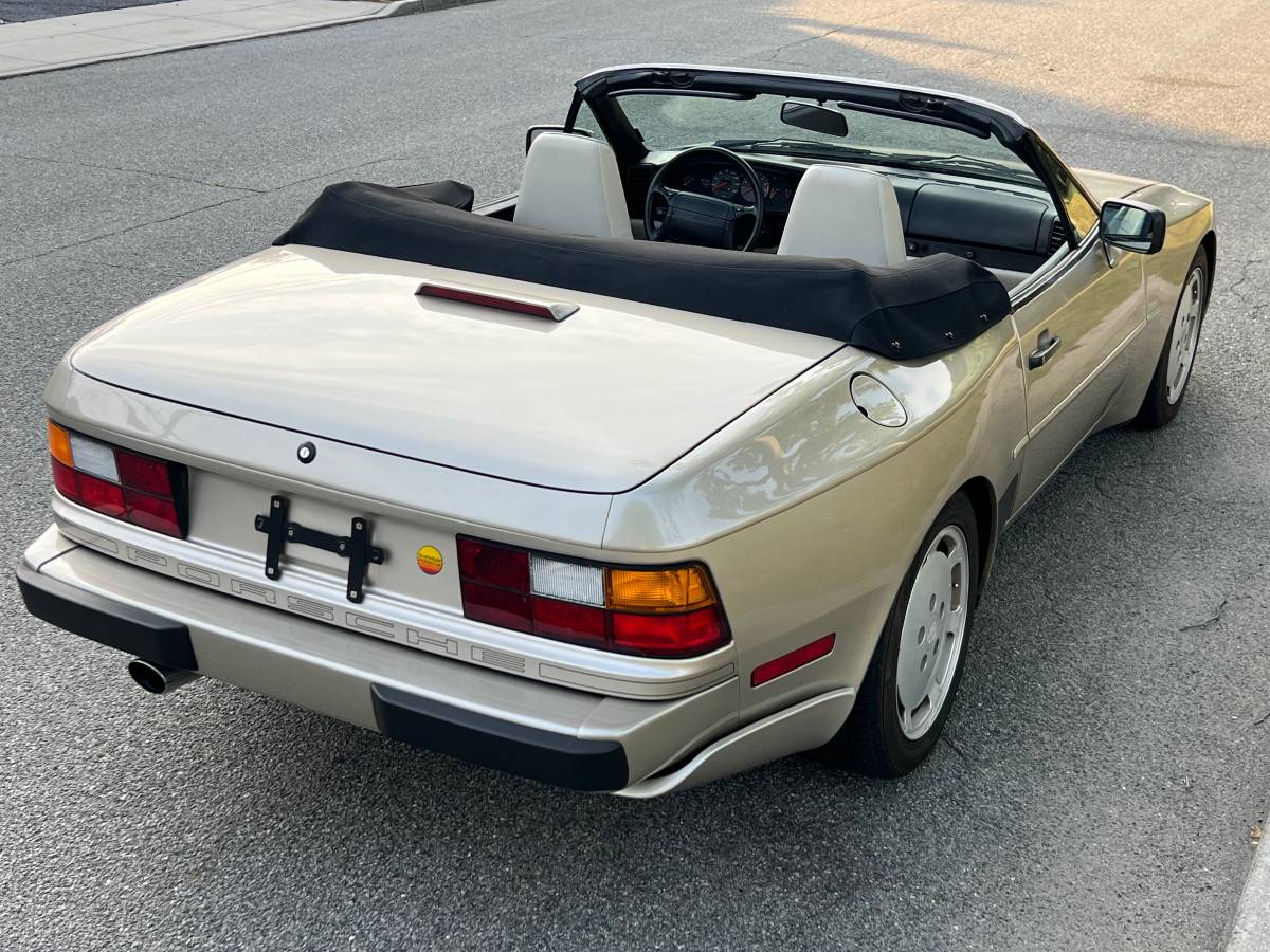 Porsche-944-s2-1990-9
