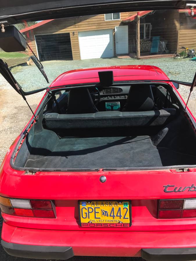 Porsche-944-turbo-1986-5