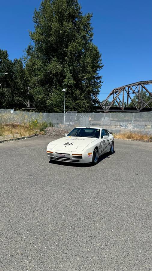 Porsche-944-turbo-1986-white-2