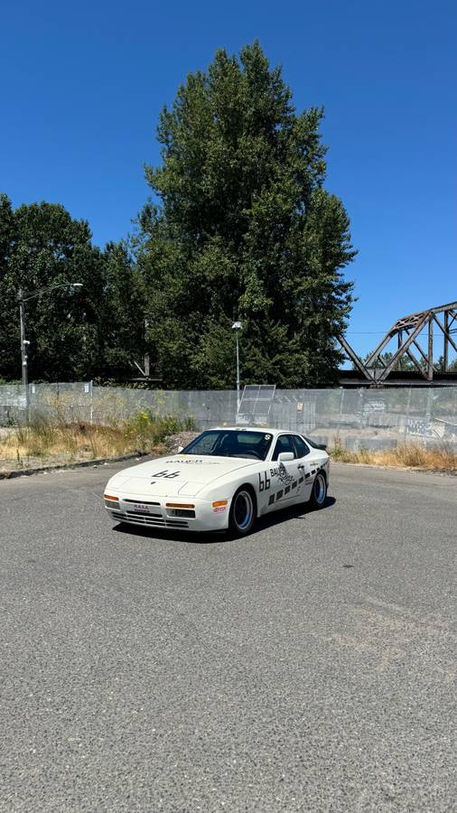 Porsche-944-turbo-1986-white-3