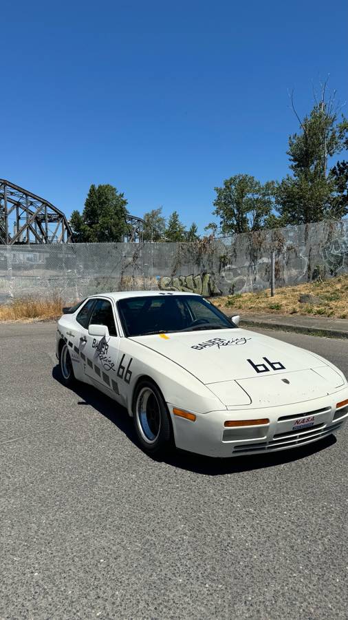 Porsche-944-turbo-1986-white-4