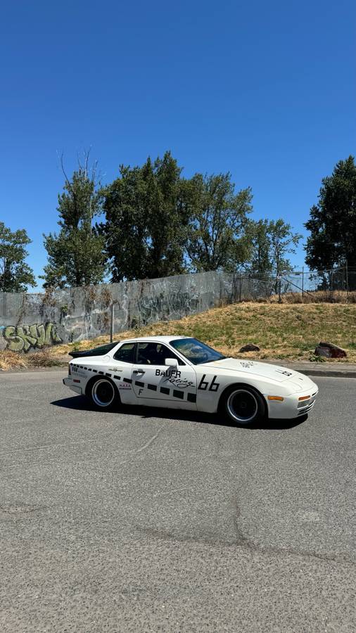 Porsche-944-turbo-1986-white