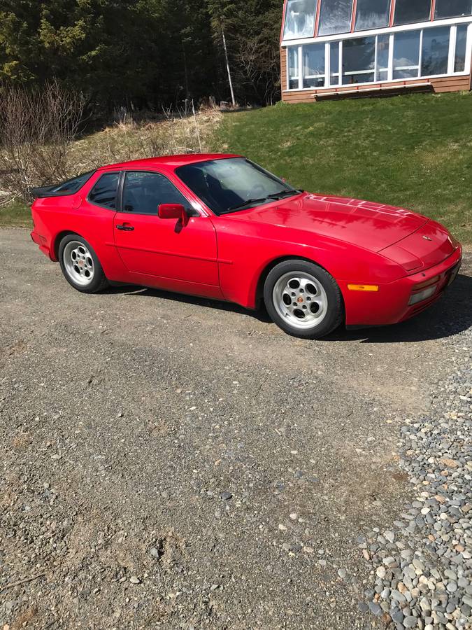 Porsche-944-turbo-1986