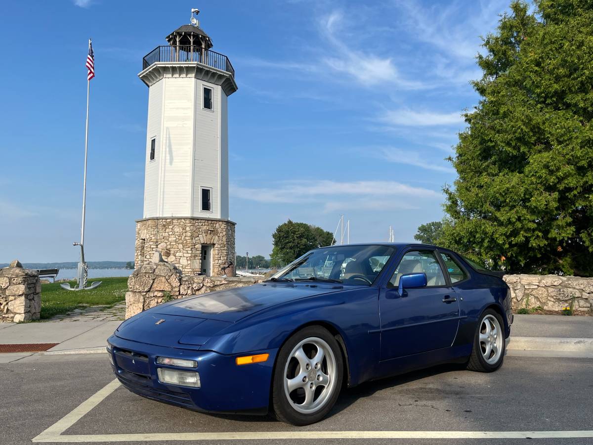 Porsche-944-turbo-1987-blue-2