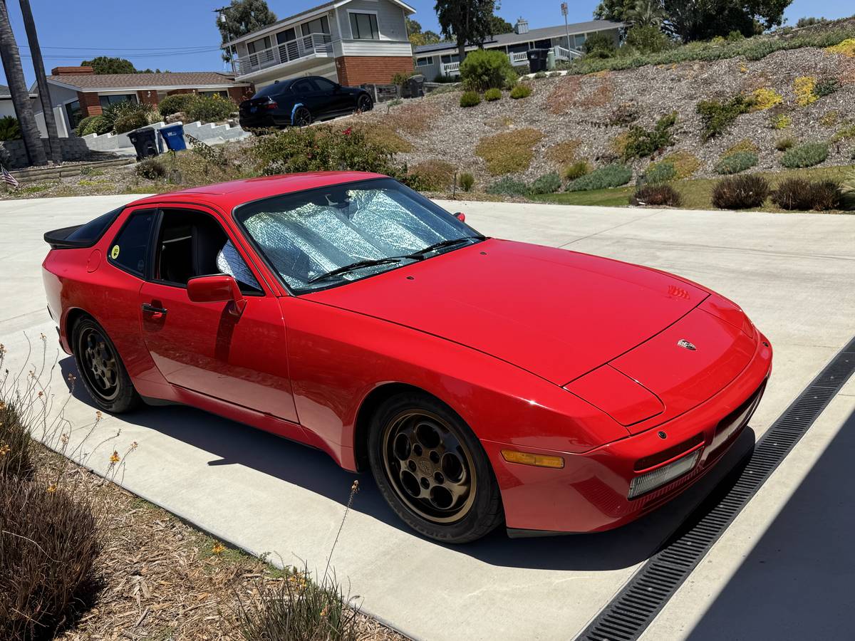 Porsche-944-turbo-1987-red-1