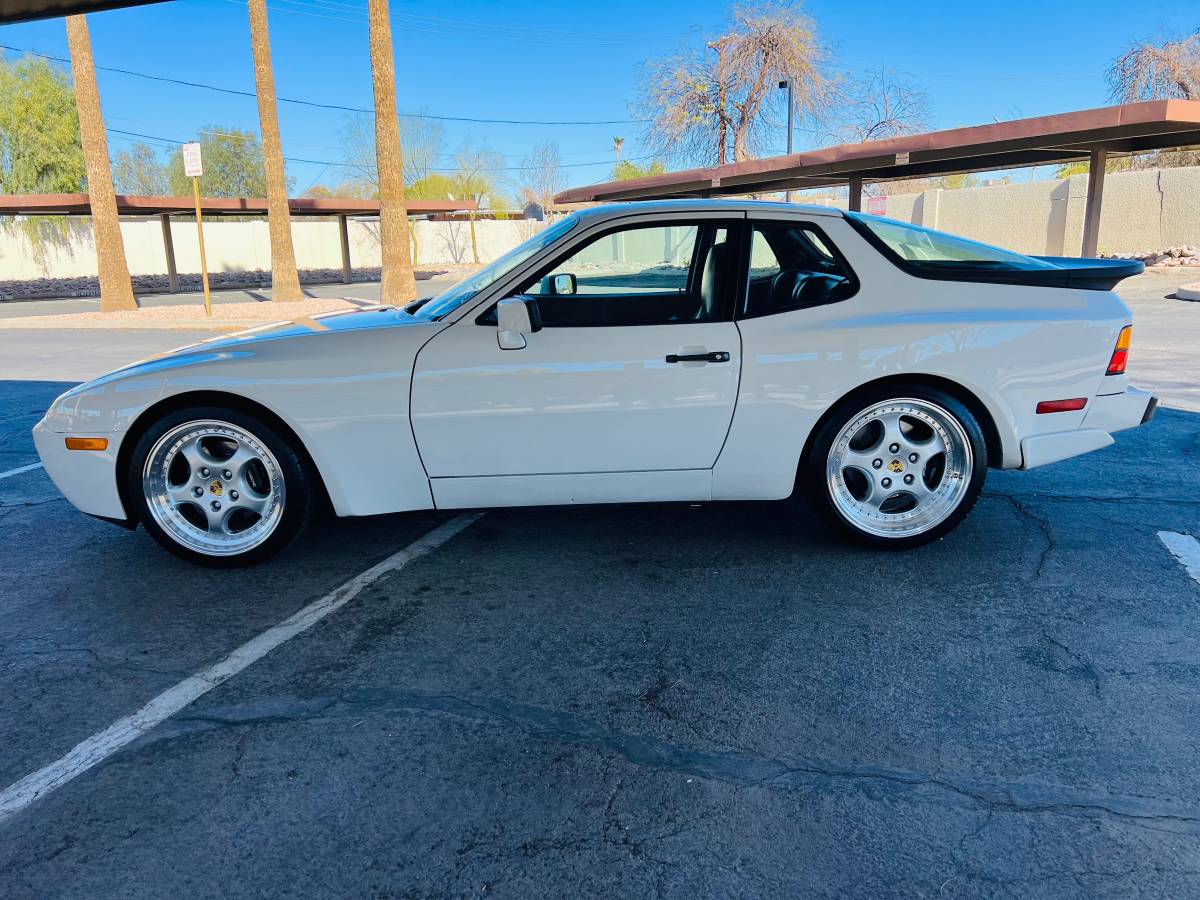 Porsche-944s2-1989-white