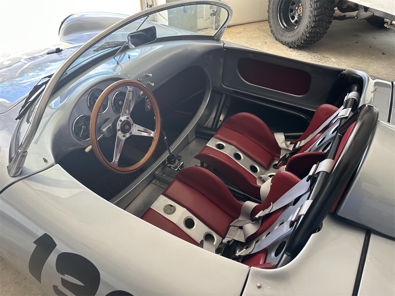 Porsche-Spyder-1955-Silver-RedMetal-5