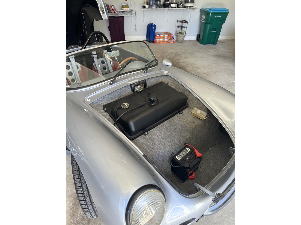 Porsche-Spyder-1955-Silver-RedMetal-9