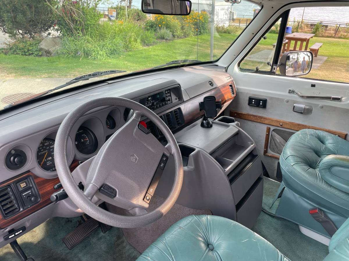 Ram250-1994-white-18