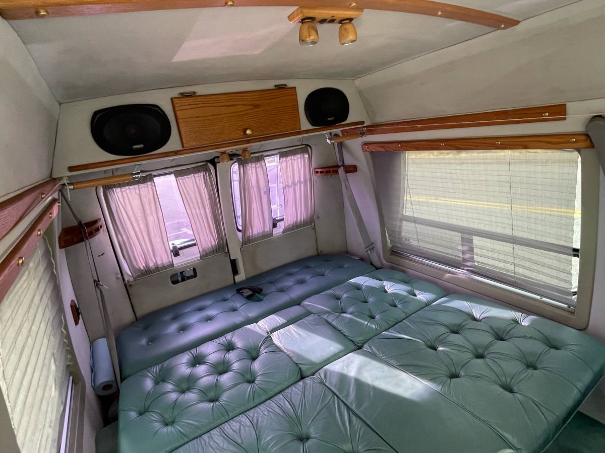 Ram250-1994-white-22