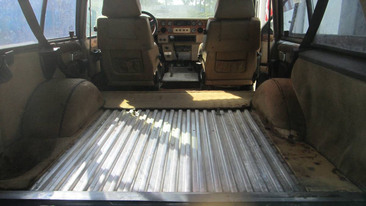 Range-rover-1981-10