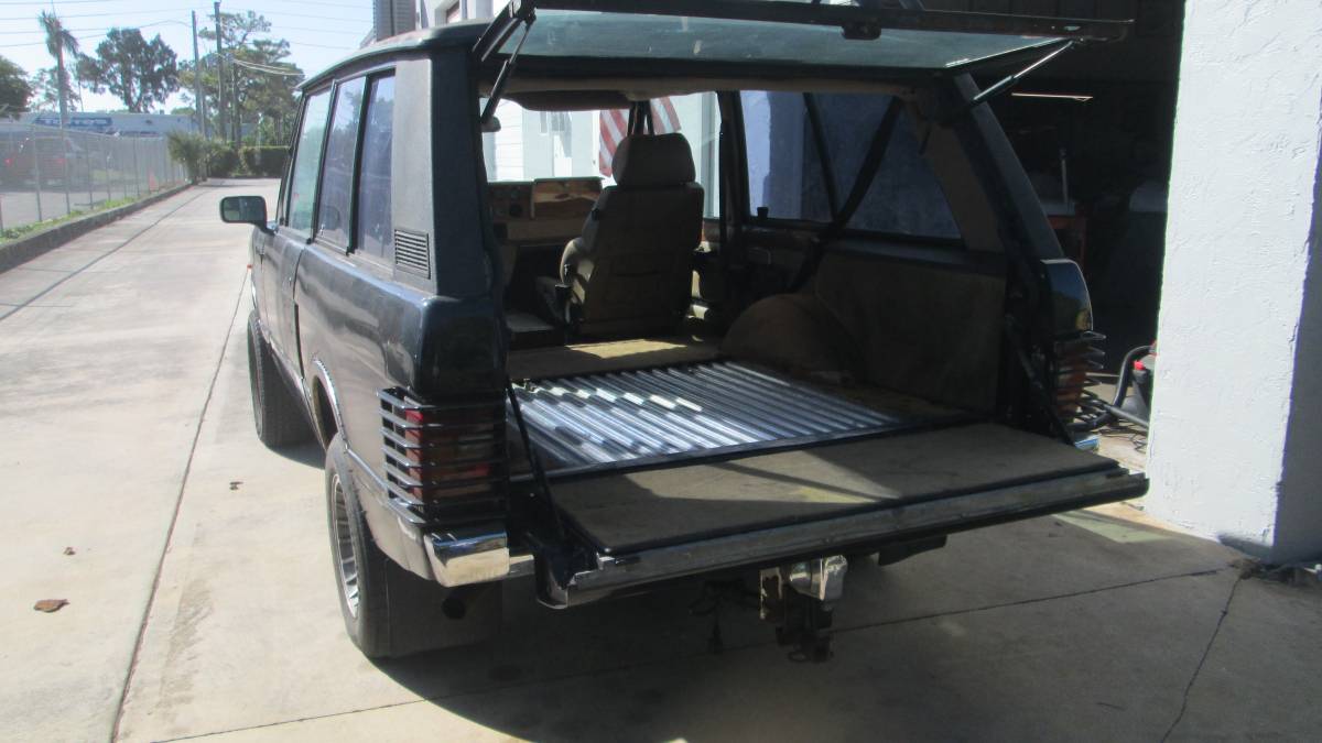 Range-rover-1981-12