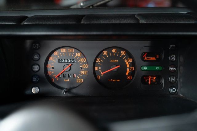 Renault-5-1983-14