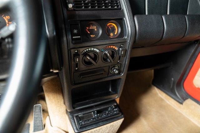 Renault-5-1983-15
