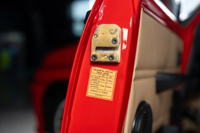 Renault-5-1983-29