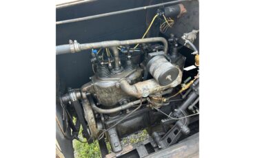 Reo-Truck-1921-Black-Black-24