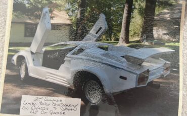 ReplicaKit-Makes-1988-Anniversary-Lamborghini-Countach-replica-1987-Coupe-5