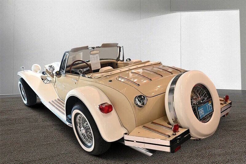 ReplicaKit-Makes-Convertible-1977-Convertible-6