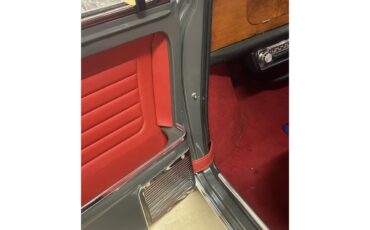 Riley-Elf-1965-Grey-Red-8