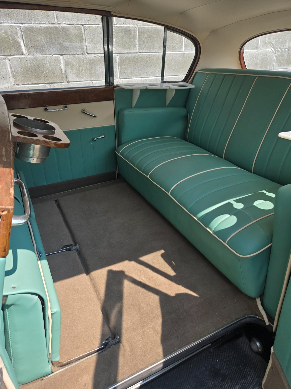 Rolls-Royce-Austin-Princess-1963-Sedan-3