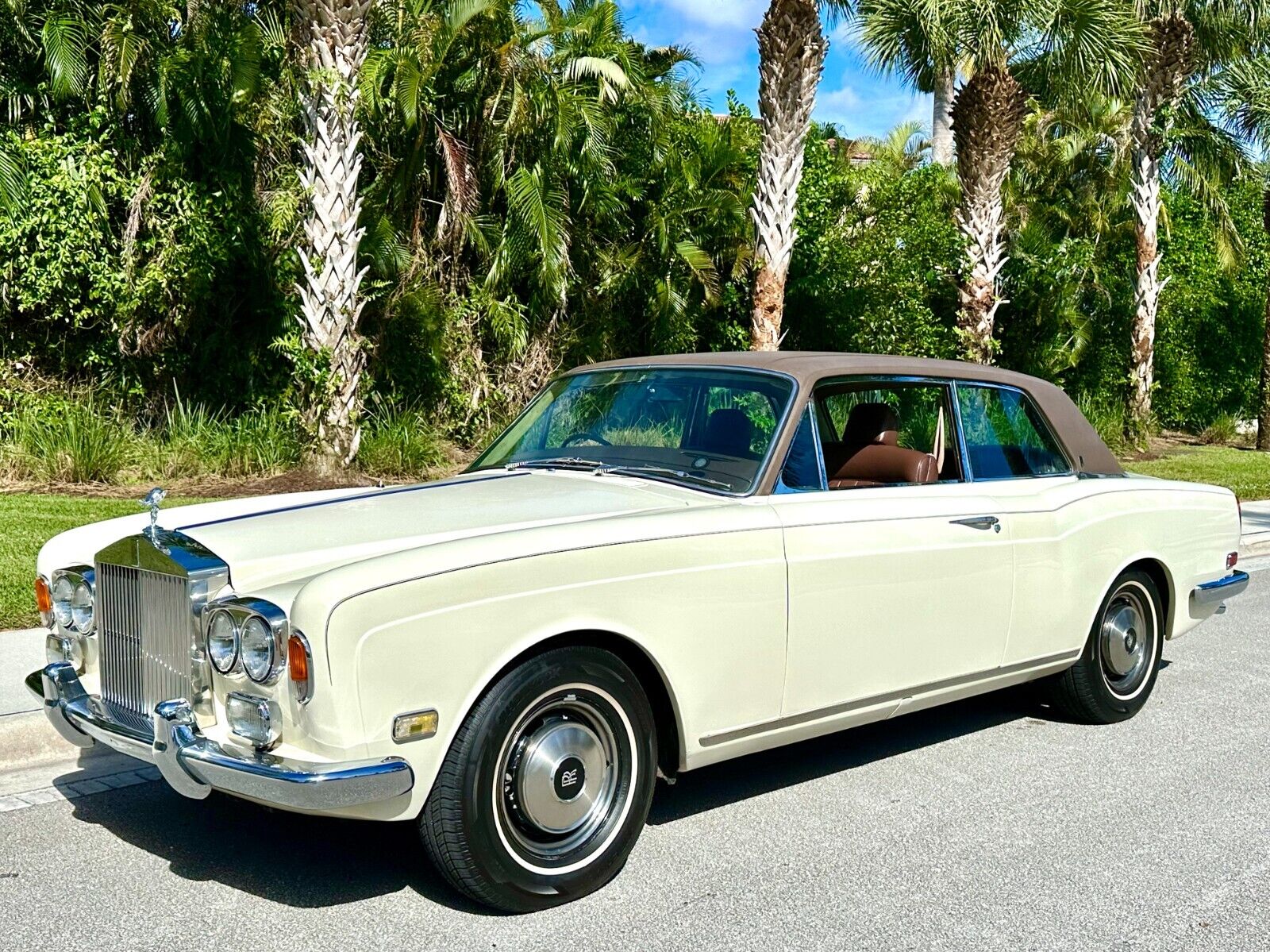 Rolls-Royce-Corniche-1973-Coupe-1