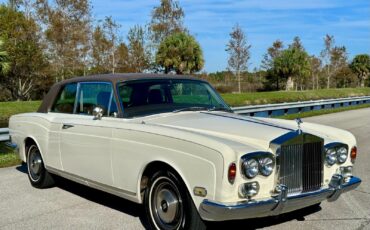 Rolls-Royce-Corniche-1973-Coupe-11