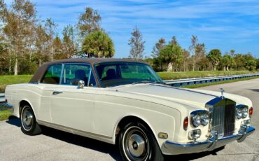 Rolls-Royce-Corniche-1973-Coupe-14