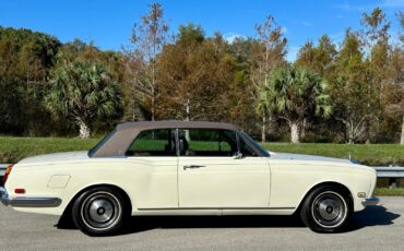 Rolls-Royce-Corniche-1973-Coupe-19