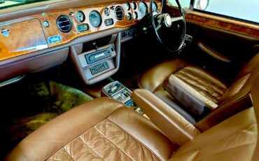 Rolls-Royce-Corniche-1973-Coupe-26