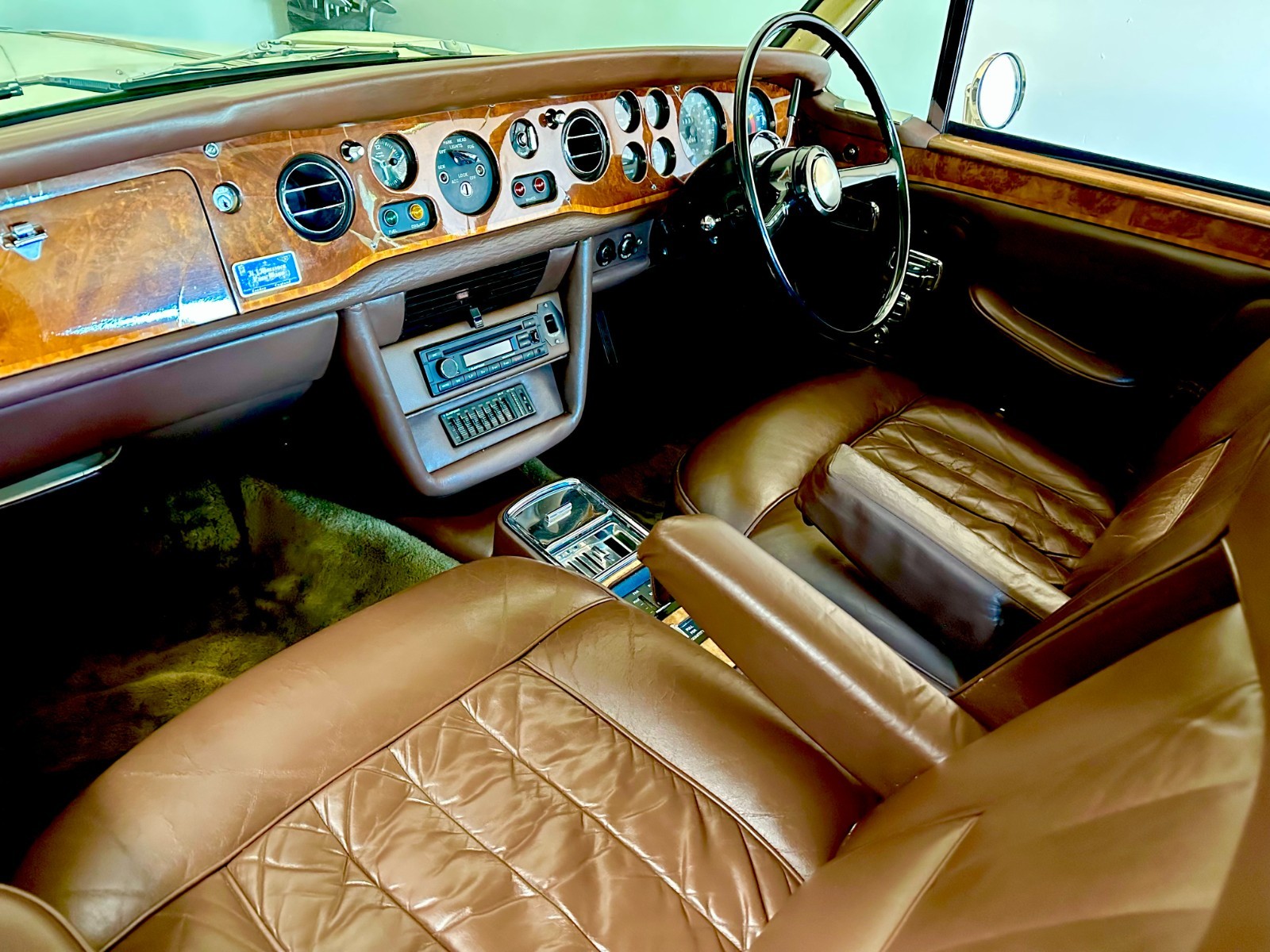 Rolls-Royce-Corniche-1973-Coupe-26