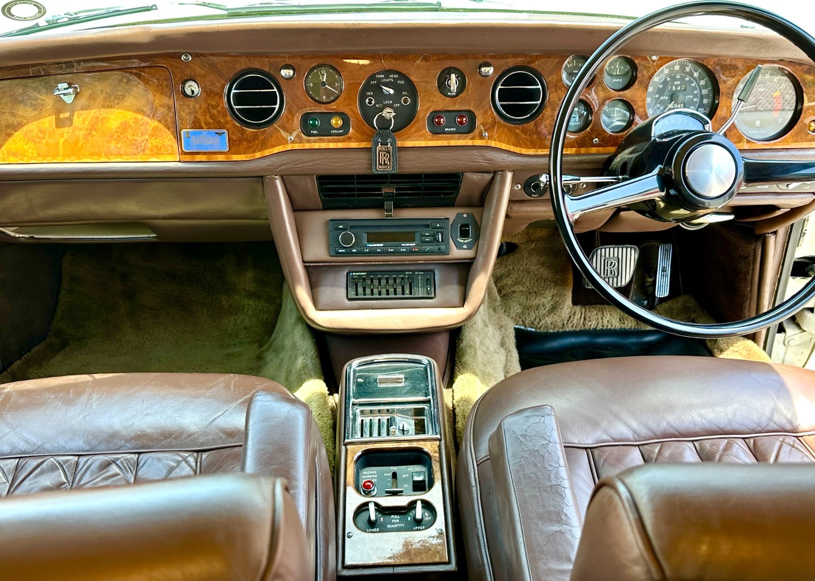 Rolls-Royce-Corniche-1973-Coupe-28