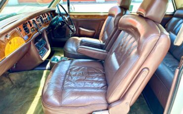 Rolls-Royce-Corniche-1973-Coupe-29