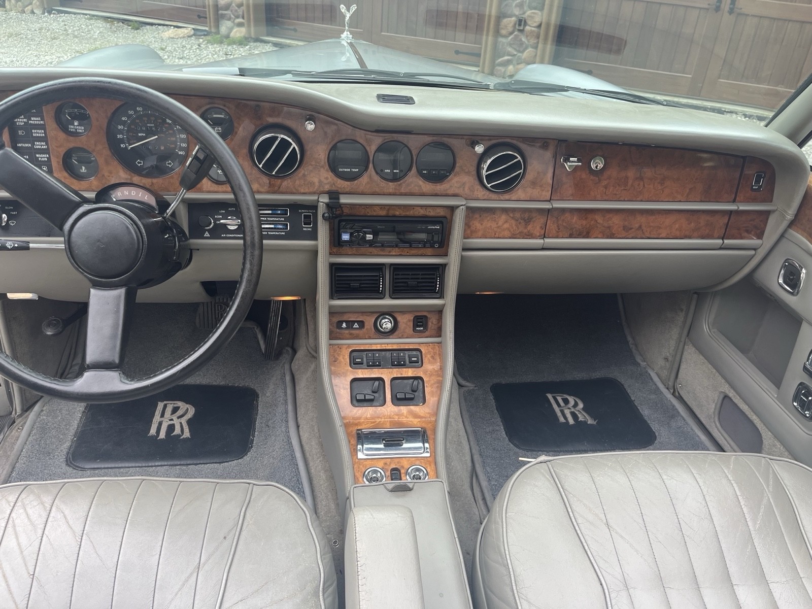 Rolls-Royce-Corniche-1988-18