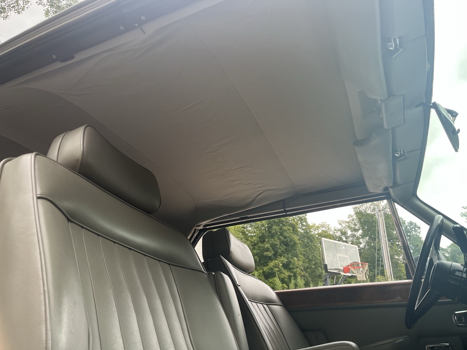 Rolls-Royce-Corniche-1988-26
