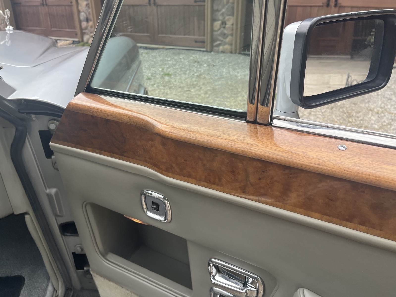 Rolls-Royce-Corniche-1988-27