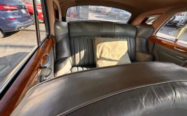 Rolls-Royce-Silver-Cloud-1958-18