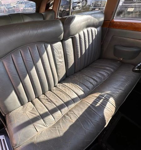 Rolls-Royce-Silver-Cloud-1958-19