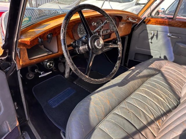 Rolls-Royce-Silver-Cloud-1958-22