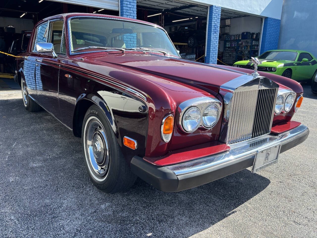 Rolls-Royce-Silver-Shadow-1978-Sedan-1