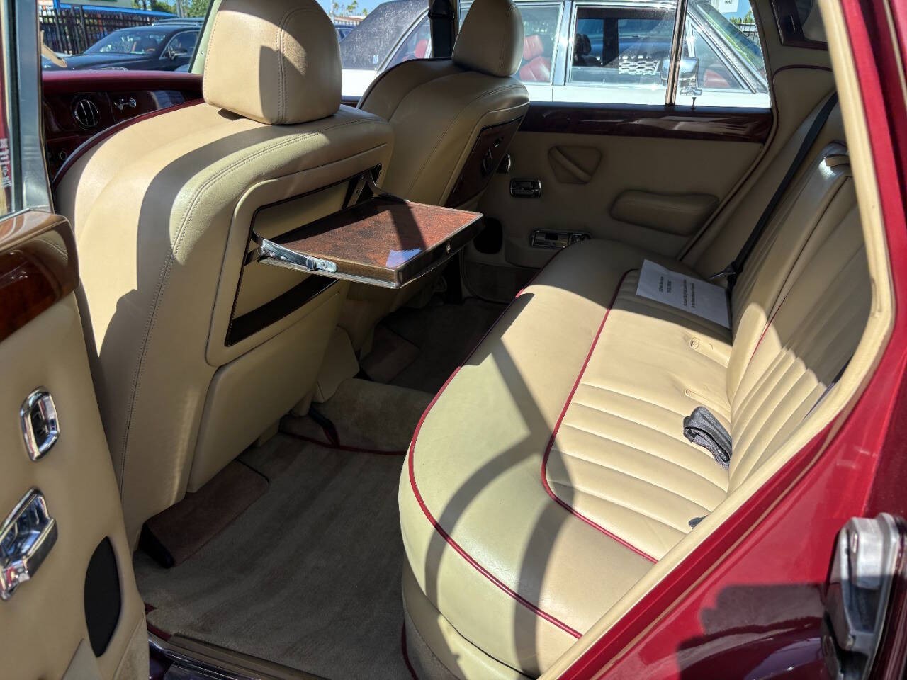 Rolls-Royce-Silver-Shadow-1978-Sedan-16