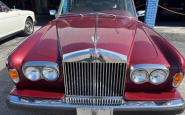 Rolls-Royce-Silver-Shadow-1978-Sedan-2