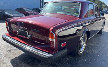 Rolls-Royce-Silver-Shadow-1978-Sedan-3