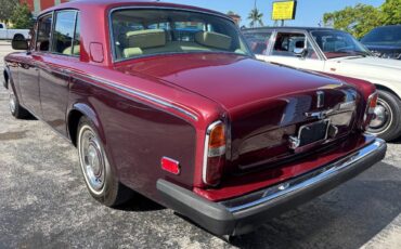 Rolls-Royce-Silver-Shadow-1978-Sedan-4